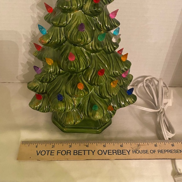 Vintage Ceramic Christmas Tree with Multicolor Lights 12” with stand - Picture 5 of 7